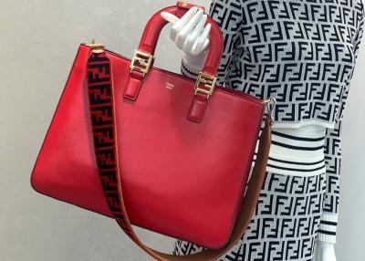 China Mulheres Tote Sling Bag vermelho, correia de couro Tote Bag de Genunie única à venda