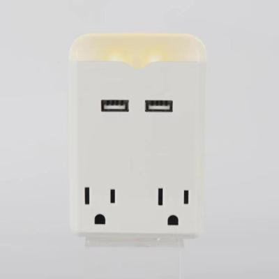 China Convenient Security 2outlets 2USB Outlet / Electrical Outlets Adapter With Night Light for sale