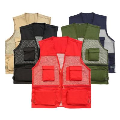 China Anti-pilling Mens Multi Pockets Cargo Vest Vest For Photography Advertising Promotion Vest Climbing Fishing Voluntary Vest for sale