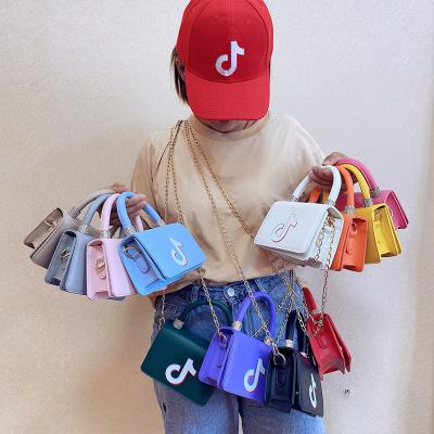 China Fashion Custom Tik Tok Print Messenger Small Square Bag with Tennis Hat Handbags Wholesale Bags and Hats Set for sale