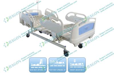 China Kaltgewalztes elektrisches Krankenpflege-Stahlbett mit vier Rädern und drei Motoren zu verkaufen