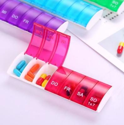 China 7 Day Weekly Plastic Travel Pill Case Container Dispenser Portable Medicine Dispenser Storage Packing Box for sale