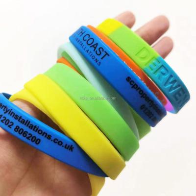 China Kofei Waterproof Custom Personalize Wristbands Events Gifts Motivational Silicone Rubber Wristbands for sale