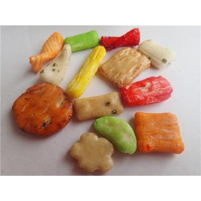 China Low Fat Hot Selling Super Rice Cracker Snacks With Low Price Mix Rice Crackers Snacks for sale