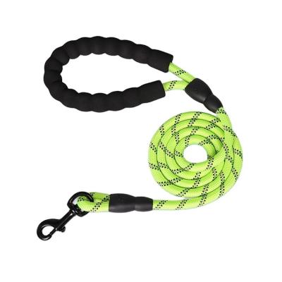 China Manufacturer Wholesale Cheap Custom Double Dog Leash For 2 Dog Nylon Dog Leash Coupler for sale