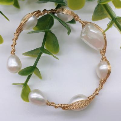 China Fast Delivery Baroque Women Adjustable Alloy Bracelet With 14K Gold Plated Pearl Bangle Jewelry For Girls for sale