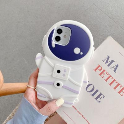 China New Arrival Cute 3D Space Astronaut Soft Silicone Phone Case Cover For iPhone 13 11 12 pro Max Mini XS X XR Phone Case For iphone for sale