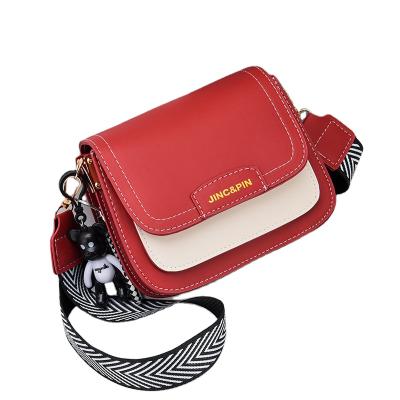 China Luxury Chained Women Elegant Mini Sling Bag Ladies Purse Wholesale Fashionable Small for sale