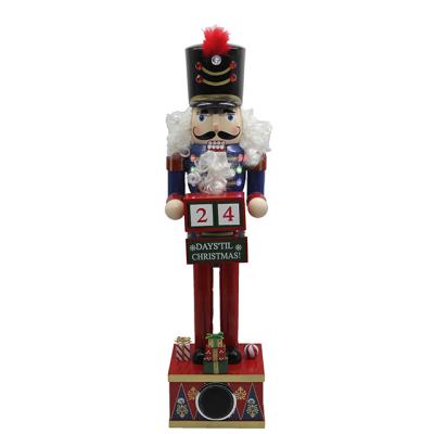 China Wholesale 24 Inch Figurine Nutcracker Solid Wood Deluxe High Quality Wooden Soldiers for sale