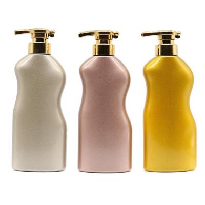 China 2020 High Quality Packaging Empty Lotion Shampoo Bottle Eco - Friendly With Gold Pump for sale