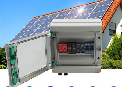 Cina 15A Combinatore solare fotovoltaico Box interruttore di circuito 2 stringhe pannello solare in plastica 550VDC in vendita