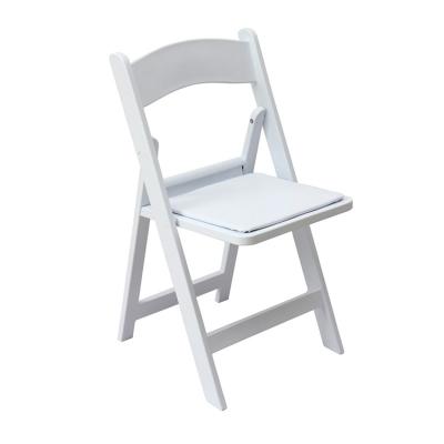 China Water Resistant Huihong Wholesales Plastic Folding Chairs Wedding Stackable Use Chaise Shower Wedding Chairs Events Lawn Chairs for sale