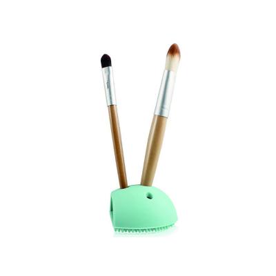 China Brush Cleaner and Holder Private Label 2 in 1 Silicone Sweep Cleaning Eggs Make Up Brush Cleaner and Holder for sale