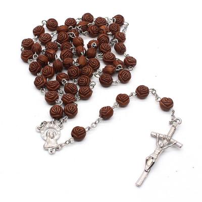 China 2022 Religious Jewelry Komi Rose Rosary Vintage Religious Beads Jesus Cross Crucifix Pendant Prayer Necklaces for sale