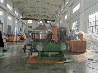 Chine Machine à grande vitesse de séparateur crème de lait avec la stabilité fonctionnante de contrôleur de PLC à vendre