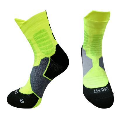 China Summer Running Socks Breathable Sports Basketball Socks Winter Running Hiking Socks Men And Women Skiing Factory for sale