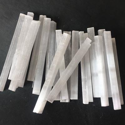 China Natural Raw Energy Stone Sticks China Selenite Stones Rough Selenite for sale