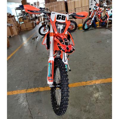 China KTM 250cc Gasoline Motocross Motorcycle Racing Offroad Enduro 250 450 cc Street Legal Cross Auto Dirt Bike For Adult 11L for sale