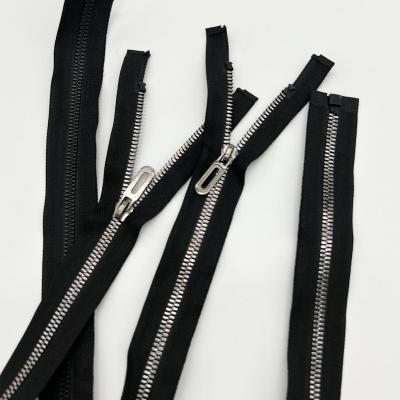 China Other Hot Selling Custom 5# Silver Corn Tooth Plastic Zipper For Clothing / Bags for sale