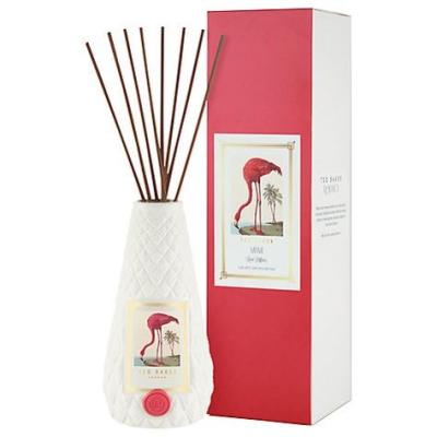 China 2021 Luxury Home Decoration Home Delicate Essential Oil Reed Diffuser for sale