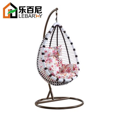 China Modern Rattan Lounge Rattan Garden Swing Rotating Chair for sale