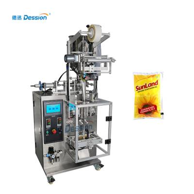 China Automatic CLOTHING Sachet Packing Machine Edible Oil Bag Filling And Cooking Oil Packing Machine for sale