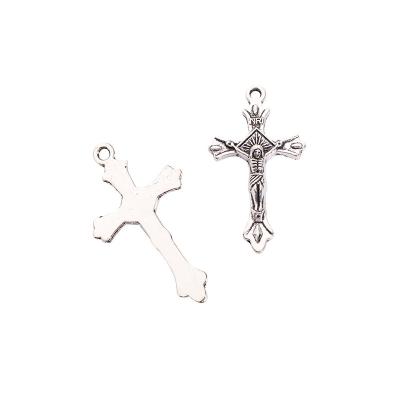 China Environmentally Friendly Vintage Catholic Cross Charm Alloy Antique Silver Necklace Pendant 32*17.7mm for sale