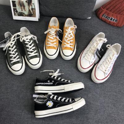 China Original Fashion Trend Sepatu Zapatillas Custom Shoes Lace Up Vulcanized Flat Casual Canvas Sneakers Shoes for Men and Women Star Sneaker for sale