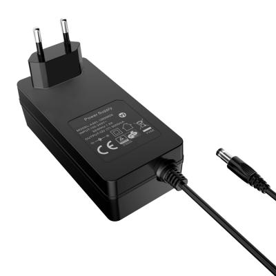 China PC (UL94V-0) UL CE GS SAA PSE Approved 100V to 240V 12V 5A DC Adapter 60W Wall Mount Power Supply for sale