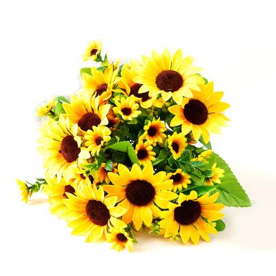 China Beautiful 13 Colorful Artificial Flower Artificial Sunflowers Wedding Home Hall Decoration Accessories Sunflower Bouquet Silk Flower Bundle for sale