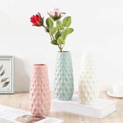 China 2022 Hot Sale Living Room Nordic Plastic Vase Modern Creative Minimalist Polka Dot Decoration Home Vase for sale