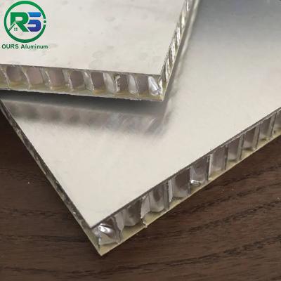 China 200mm Thickness Aluminum Wall Panels Architectural Metal Ceiling Tiles Suspended for sale