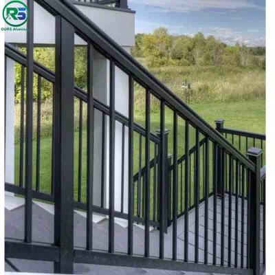 Chine Wood Color And Black Contemporary Aluminum Fence of Aluminum Product Thickness 20MM à vendre