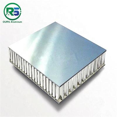 Chine Panneau de honeycomb d'aluminium décoratif en planche marine pour la construction intérieure à vendre