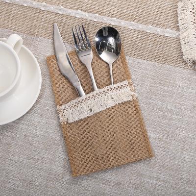 China Sustainable Natural Burlap Cutlery Pouch With Lace Table Decoration For Wedding for sale