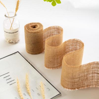 China Hot Sale 100% Sustainable Natural Color Qingyun Fabric Burlap Roll Cheap Durable Jute Roll for sale