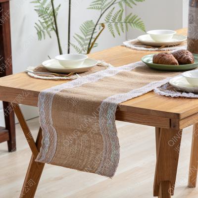 China Qingyun Natural Burlap 118inch Lace Up Christmas Natural Hessian Decoration Crafts African Burlap Table Runner for sale