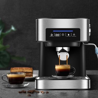 China Máquina de café espresso comercial, cafetera de capuchino de grupo doble con bomba de agua importada en venta