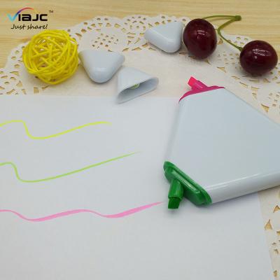 China Promotional Markers & Hot Popular Triangular Shape Highlighter Bars Magic 3 Ink Colors Highlighter Bar Pens With LOGO Custom for sale