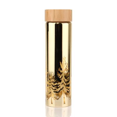 China Sustainable Factory Double Wall Gold Stamping Borosilicate Glass Custom Water Bottle With Custom Sleeve for sale