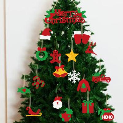 China Christmas Tree Decor 18pcs Hanging Ornaments For Christmas Tree Decoration Nonwoven Pendant For Christmas Party Decorations for sale