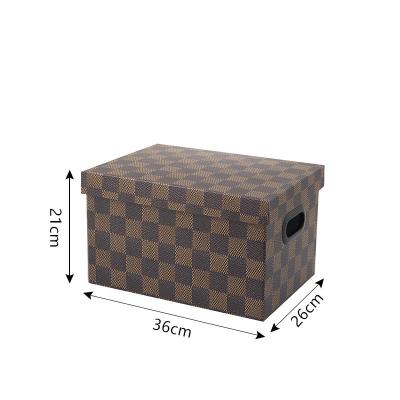 China Compartmented Car Storage Boxes Brown Artificial Leather Pattern Recyclable Snacks Desktop Storage Box Saving Car Storage Box for sale