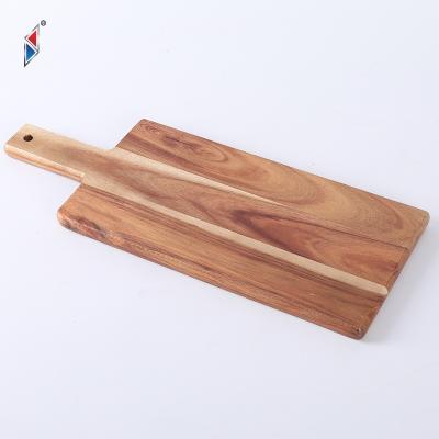 China Sustainable Acacia Wood Cutting Board With Handle, Cheese Board Chartuterie Board With Rope for sale