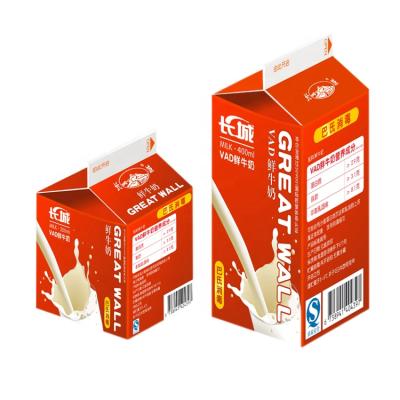 China Beverage Triangle Cartons With Screw Cap Filling Machine for sale