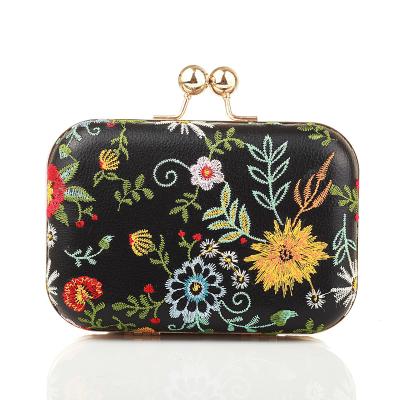 China Outstanding Quality Flower Designer Colorful Embroidered Black Clutch Bags for sale