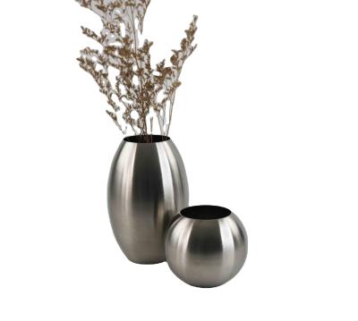 China Modern Plant Modern Home Table Silver Stand Stainless Steel Flower Vase Metal Planter Decotatons Vase for sale