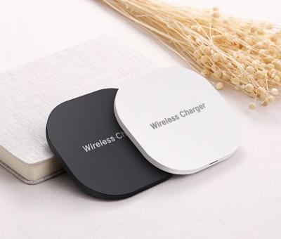 China Factory production 10W mobile phone fast charging ultra thin portable OEM wireless charger good quality for sale