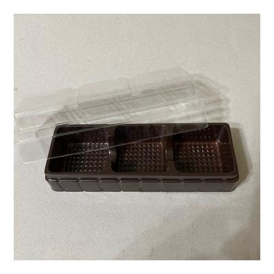 China Disposable Hot Sales Eco-friendly Plastic Blister Liner Pineapple Cake Box With Cover Cake Slice Container for sale