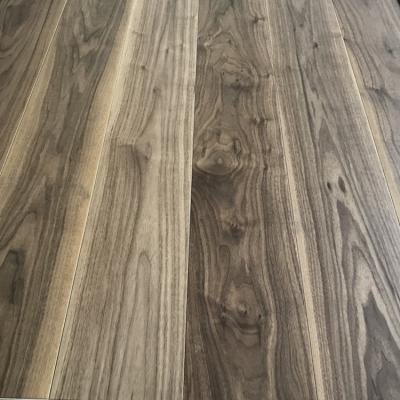 China Traditional American Engineered Wood Flooring Oiled Solid Hardwood American Black Walnut Flooring for sale