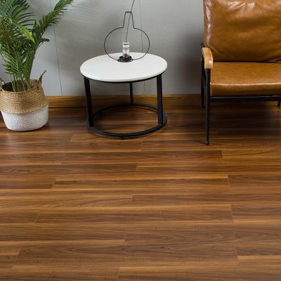 China Waterproof High Quality Walnut Flooring Handscraped Walnut Solid Wood Flooring for sale